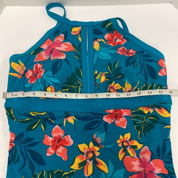 Land’s End Women’s One Piece Bathing Suit - Picture 6 of 8